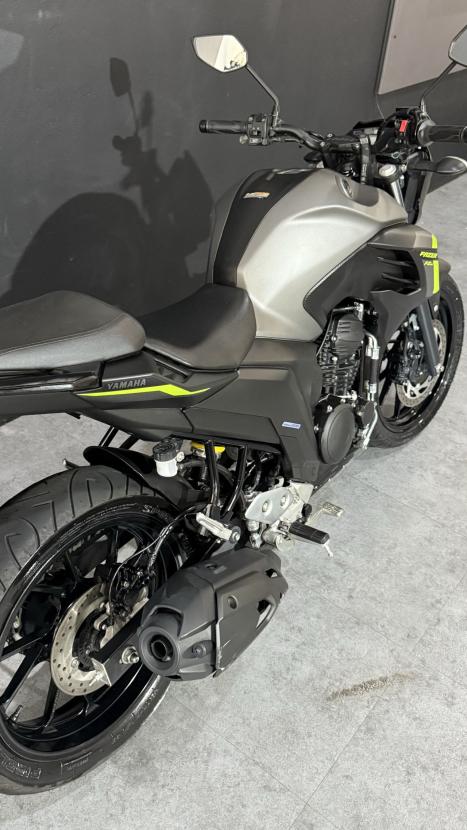 YAMAHA FZ 25 250 Fazer Flex , Foto 11