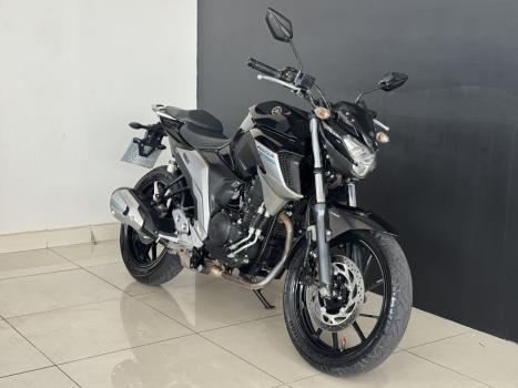 YAMAHA FZ 25 250 Fazer Flex , Foto 3