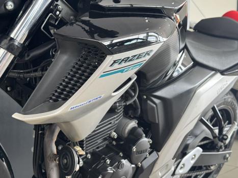 YAMAHA FZ 25 250 Fazer Flex , Foto 6