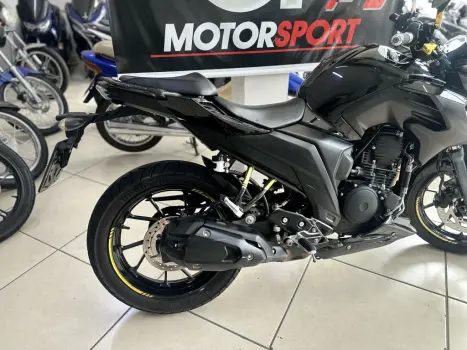 YAMAHA FZ 25 250 Fazer Flex , Foto 3