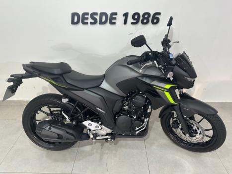 YAMAHA FZ 25 250 Fazer Flex , Foto 2