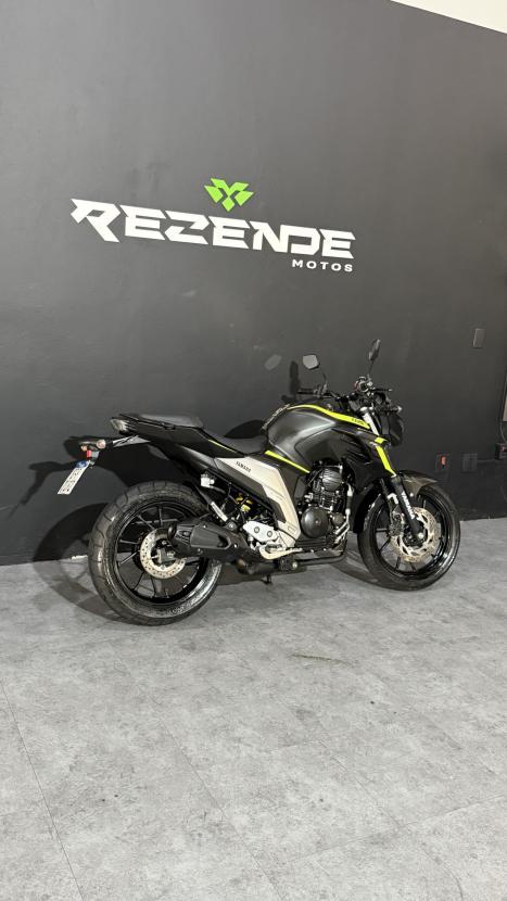 YAMAHA FZ 25 250 Fazer Flex , Foto 3