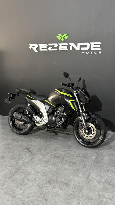 YAMAHA FZ 25 250 Fazer Flex , Foto 12