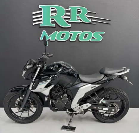 YAMAHA FZ 25 250 Fazer Flex , Foto 1