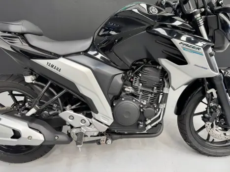 YAMAHA FZ 25 250 Fazer Flex , Foto 5