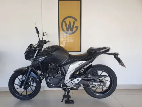 YAMAHA FZ 25 250 Fazer Flex , Foto 2