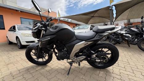 YAMAHA FZ 25 250 Fazer Flex , Foto 4