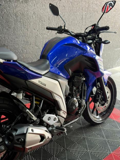 YAMAHA FZ 25 250 Fazer Flex , Foto 4