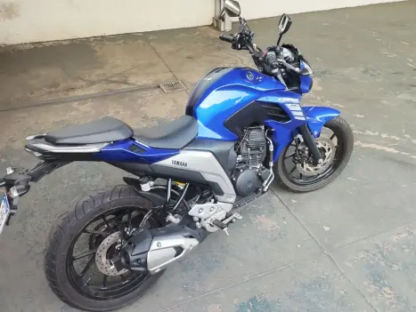 YAMAHA FZ 25 250 Fazer Flex , Foto 5