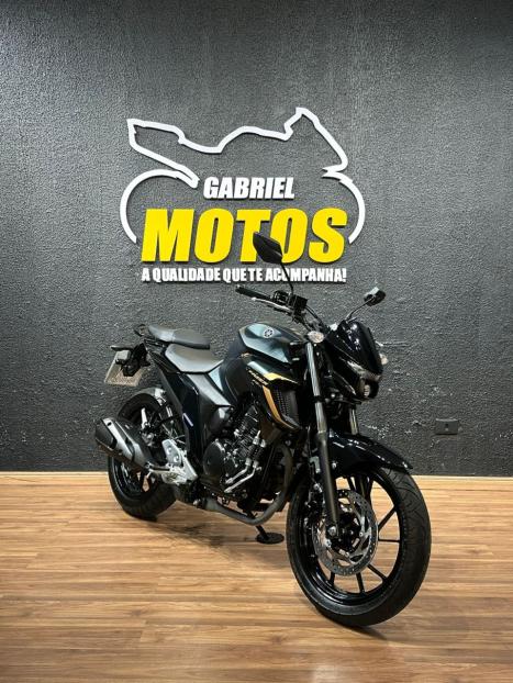 YAMAHA FZ 25 250 Fazer Flex , Foto 3
