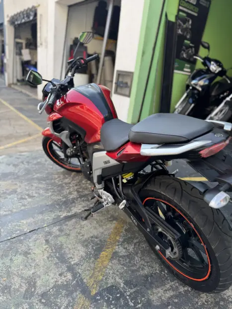 YAMAHA FZ 25 250 Fazer Flex , Foto 4