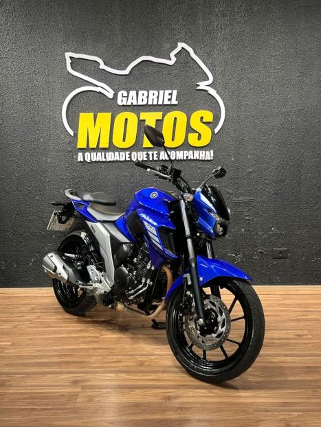 YAMAHA FZ 25 250 Fazer Flex , Foto 3