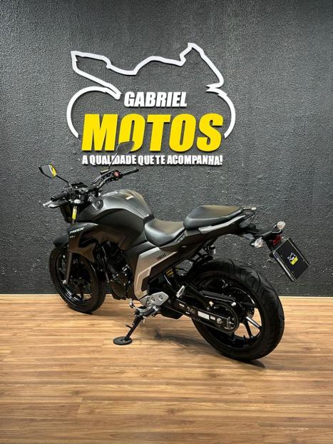 YAMAHA FZ 25 250 Fazer Flex , Foto 5