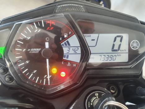 YAMAHA MT-03 300 , Foto 3