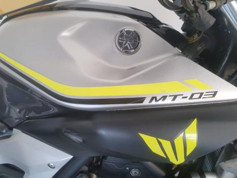 YAMAHA MT-03 300 , Foto 4