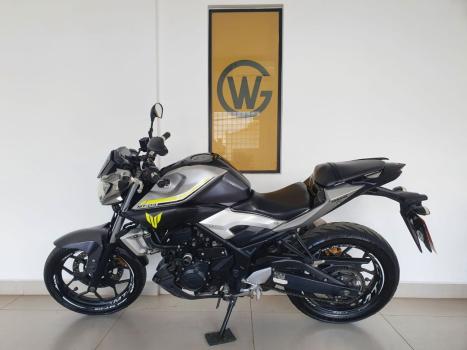 YAMAHA MT-03 300 , Foto 2