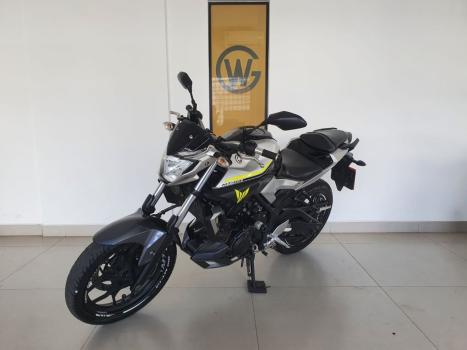 YAMAHA MT-03 300 , Foto 12