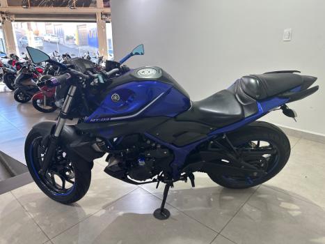 YAMAHA MT-03 300 , Foto 4