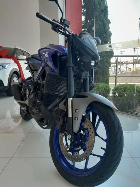 YAMAHA MT-03 300 ABS, Foto 9