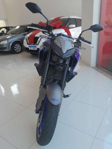 YAMAHA MT-03 300 ABS, Foto 14