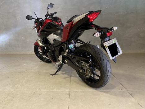 YAMAHA MT-03 300 ABS, Foto 6