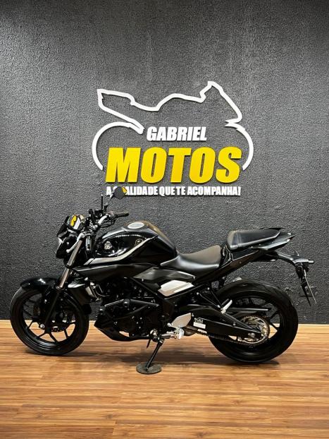 YAMAHA MT-03 300 ABS, Foto 2