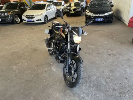 YAMAHA MT-03 300 ABS, Foto 3