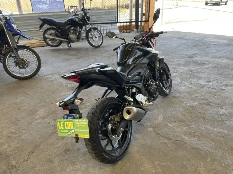 YAMAHA MT-03 300 ABS, Foto 6