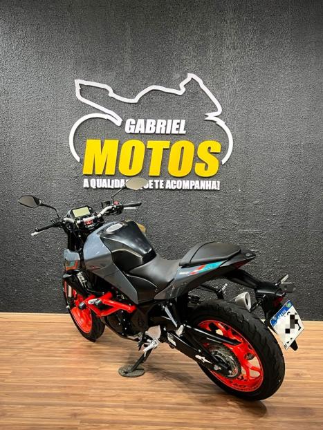 YAMAHA MT-03 300 ABS, Foto 8