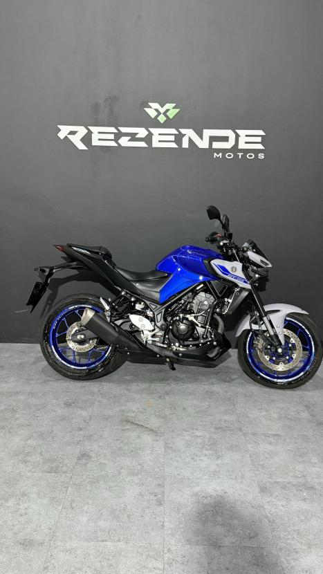 YAMAHA MT-03 300 ABS, Foto 10