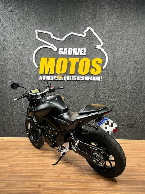 YAMAHA MT-03 300 ABS, Foto 5