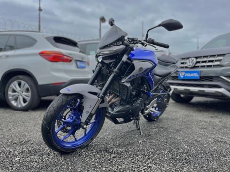 YAMAHA MT-03 300 ABS, Foto 1