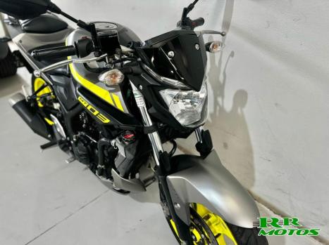 YAMAHA MT-03 300 ABS, Foto 5