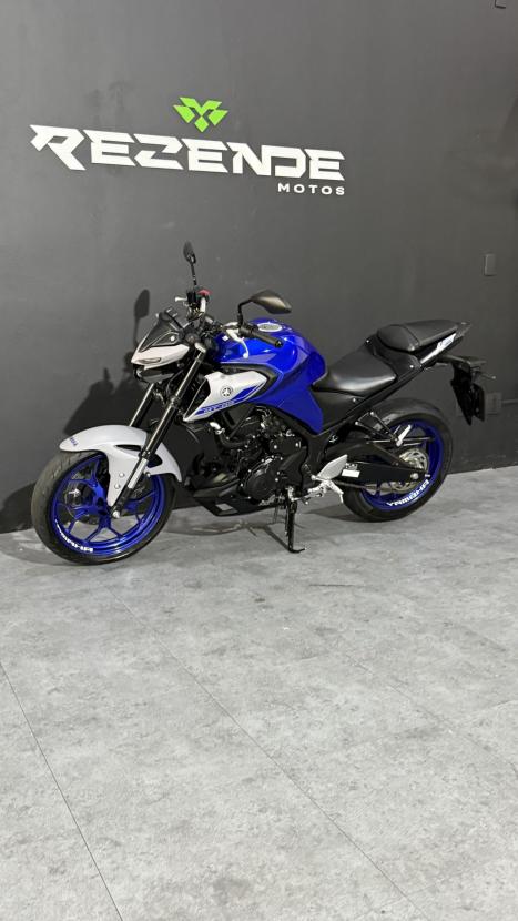 YAMAHA MT-03 300 ABS, Foto 5