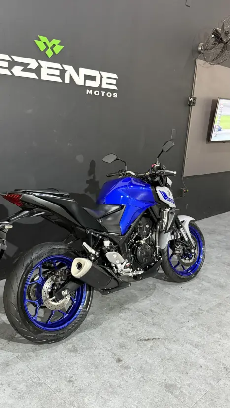 YAMAHA MT-03 300 ABS, Foto 9