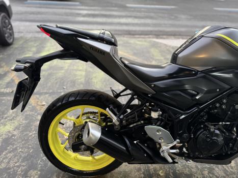YAMAHA MT-03 300 ABS, Foto 8