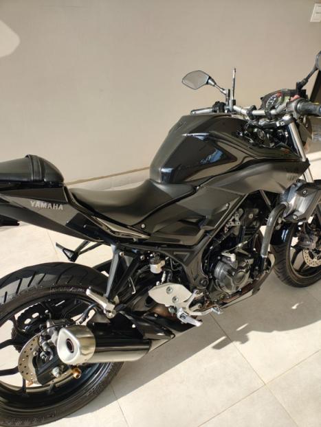 YAMAHA MT-03 300 ABS, Foto 7