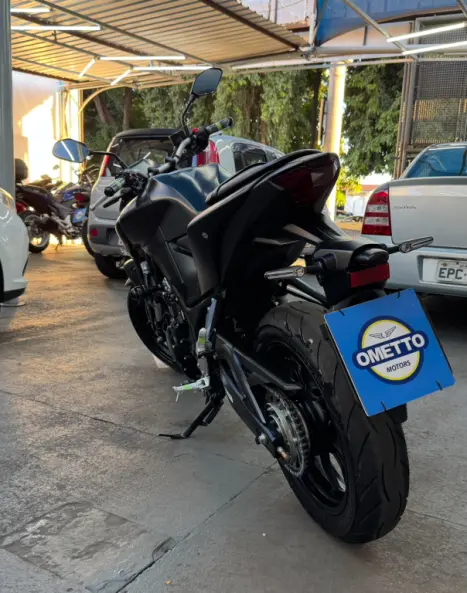YAMAHA MT-03 300 ABS, Foto 15