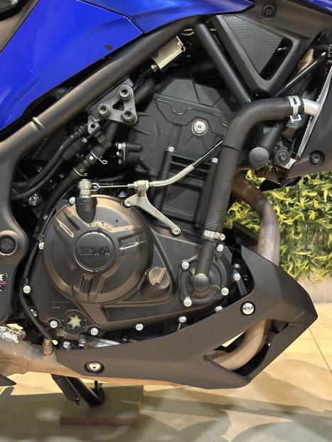 YAMAHA MT-03 300 ABS, Foto 10