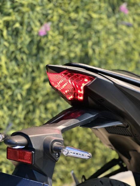YAMAHA MT-03 300 ABS, Foto 7