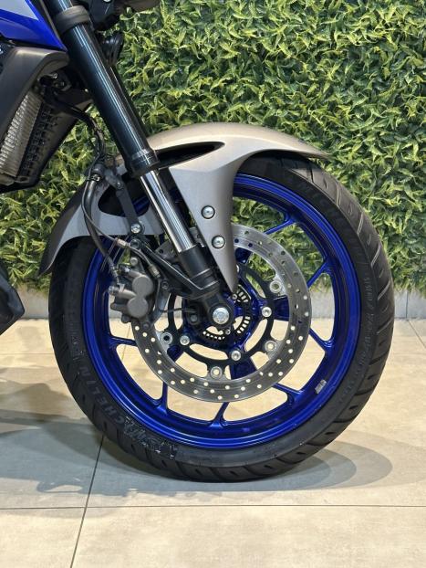 YAMAHA MT-03 300 ABS, Foto 11