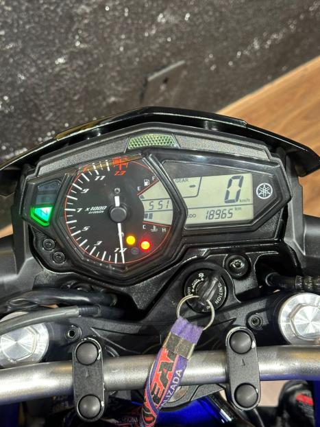 YAMAHA MT-03 300 ABS, Foto 7