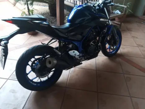 YAMAHA MT-03 300 ABS, Foto 2