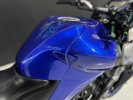 YAMAHA MT-03 300 ABS, Foto 3
