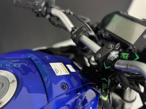 YAMAHA MT-03 300 ABS, Foto 5