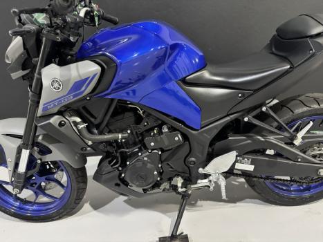 YAMAHA MT-03 300 ABS, Foto 6
