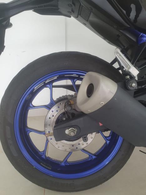YAMAHA MT-03 300 ABS, Foto 10