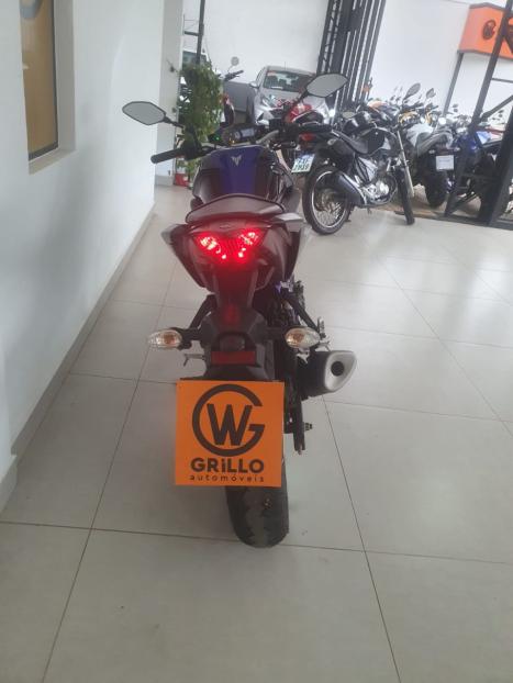 YAMAHA MT-03 300 ABS, Foto 12