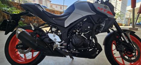 YAMAHA MT-03 300 ABS, Foto 9