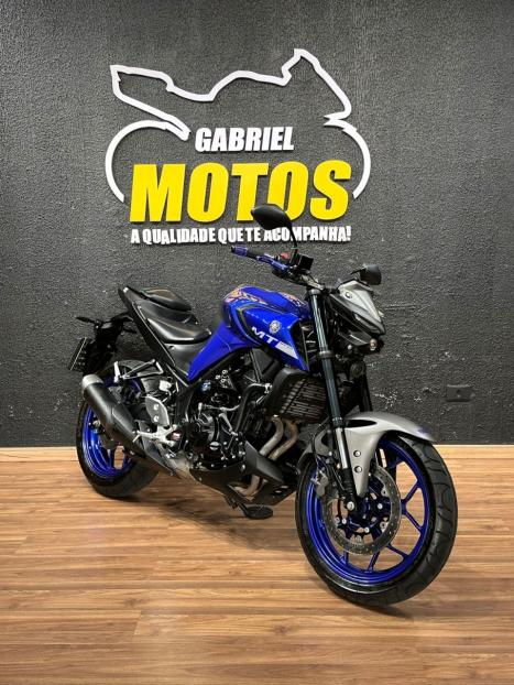YAMAHA MT-03 300 ABS, Foto 3